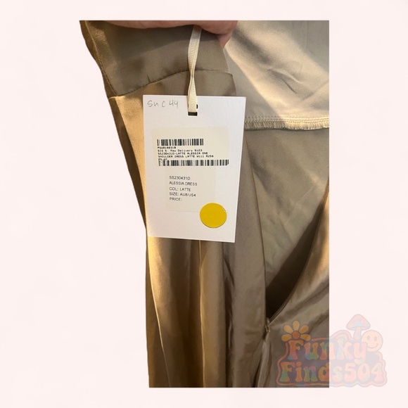 Significant Other Alessia Dress NWT Latte Satin One Shoulder Evening Gown Size 4 - Picture 11 of 11